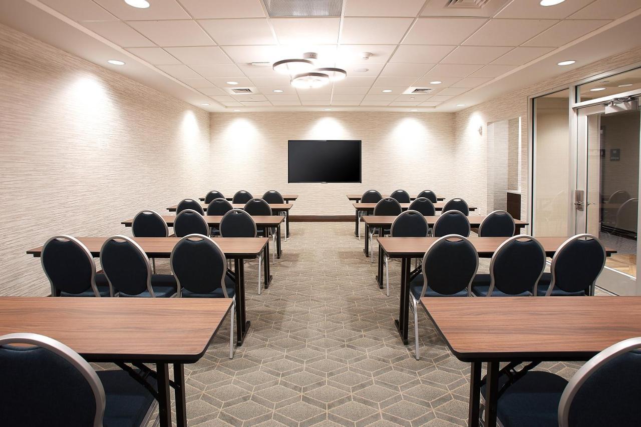 Holiday Inn Louisville Downtown By Ihg Exterior photo