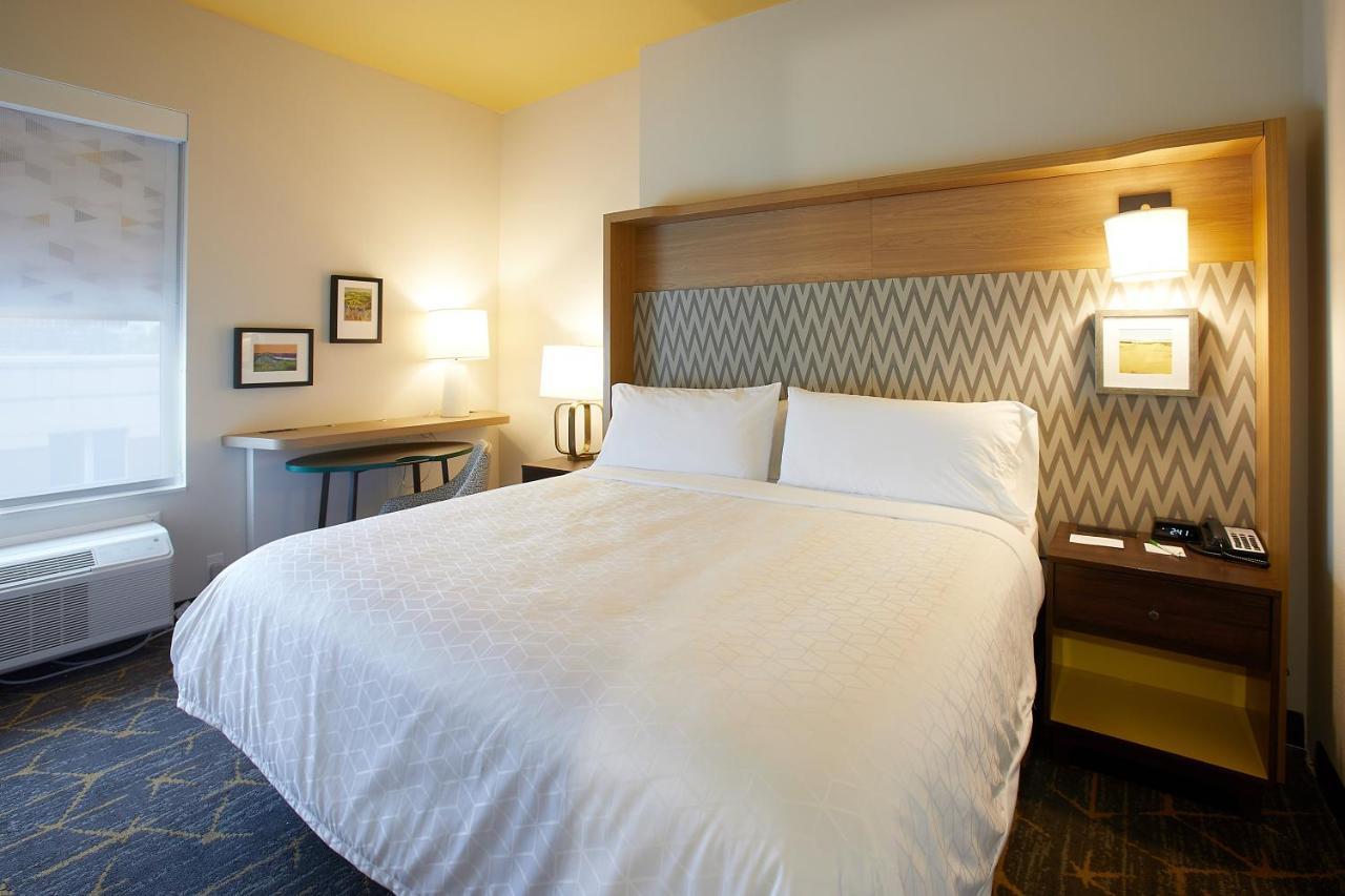 Holiday Inn Louisville Downtown By Ihg Exterior photo