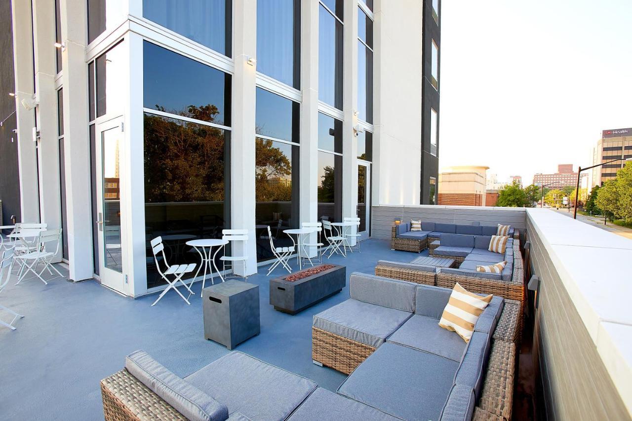 Holiday Inn Louisville Downtown By Ihg Exterior photo